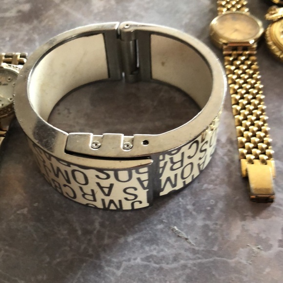 Lot of watches for parts repair or battery replacement or repurpose - Picture 6 of 13